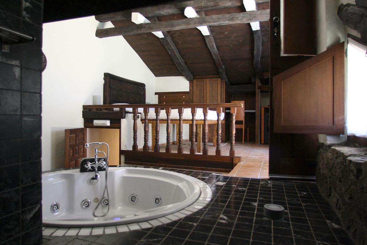Hotel Rural Llerau Ponga 外观 照片